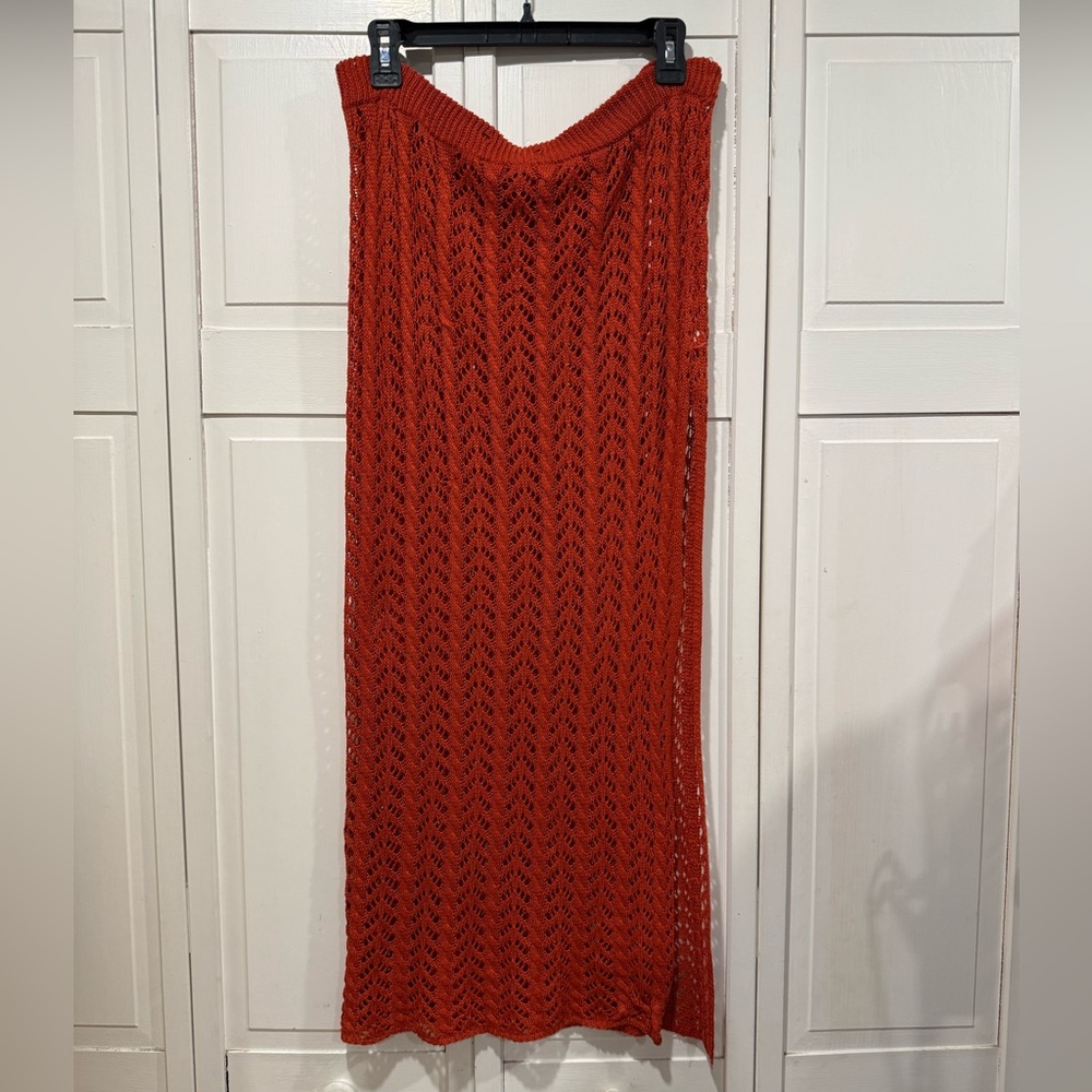 Crochet skirt size medium GUC‎